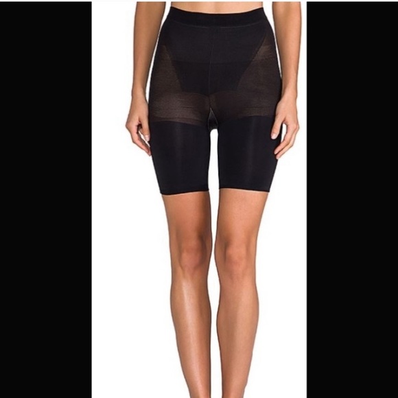 SPANX Power Short - Picture 4 of 5